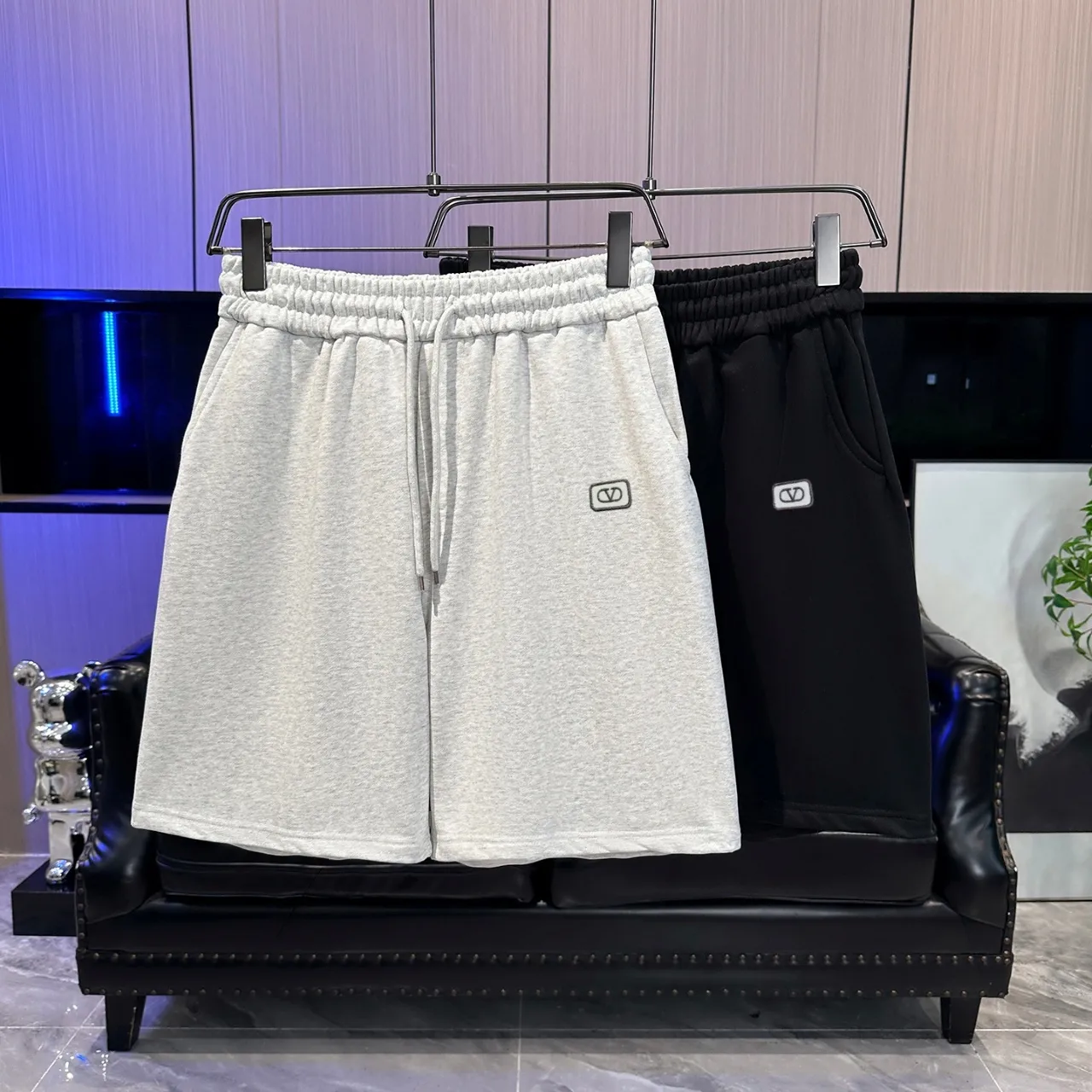 VALENTNO 2026 Classic 420g ， ， ， ， ， 。 ：Black Gray Sizes：S M L XL